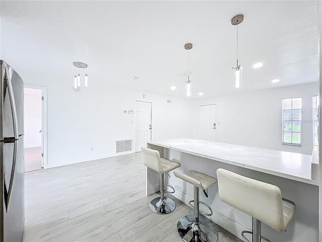 Building Photo - 7609 Winter Shade Dr