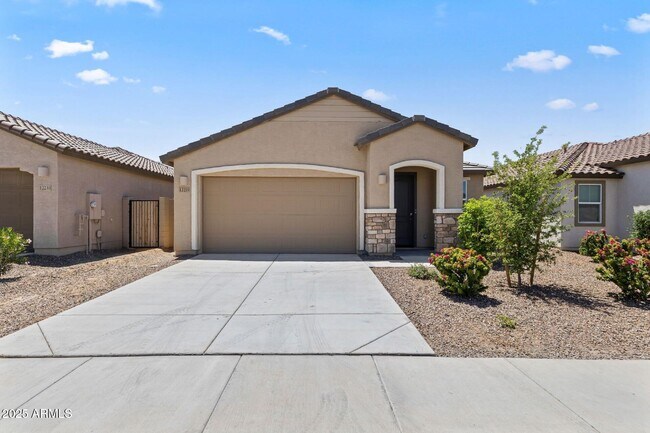 Primary Photo - 12219 E Wallflower Ln
