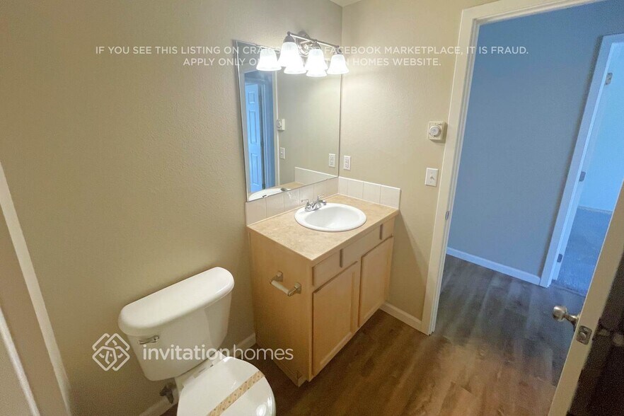 Building Photo - 7325 178 St Ct E