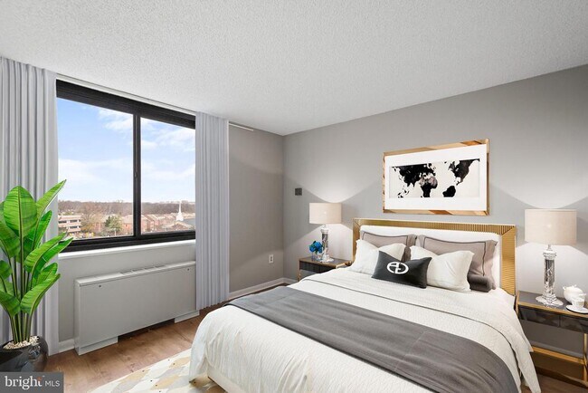 Building Photo - 3701 S George Mason Dr