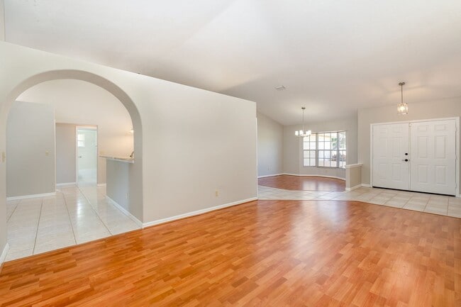 Building Photo - Great Location In NE Palm Bay!
