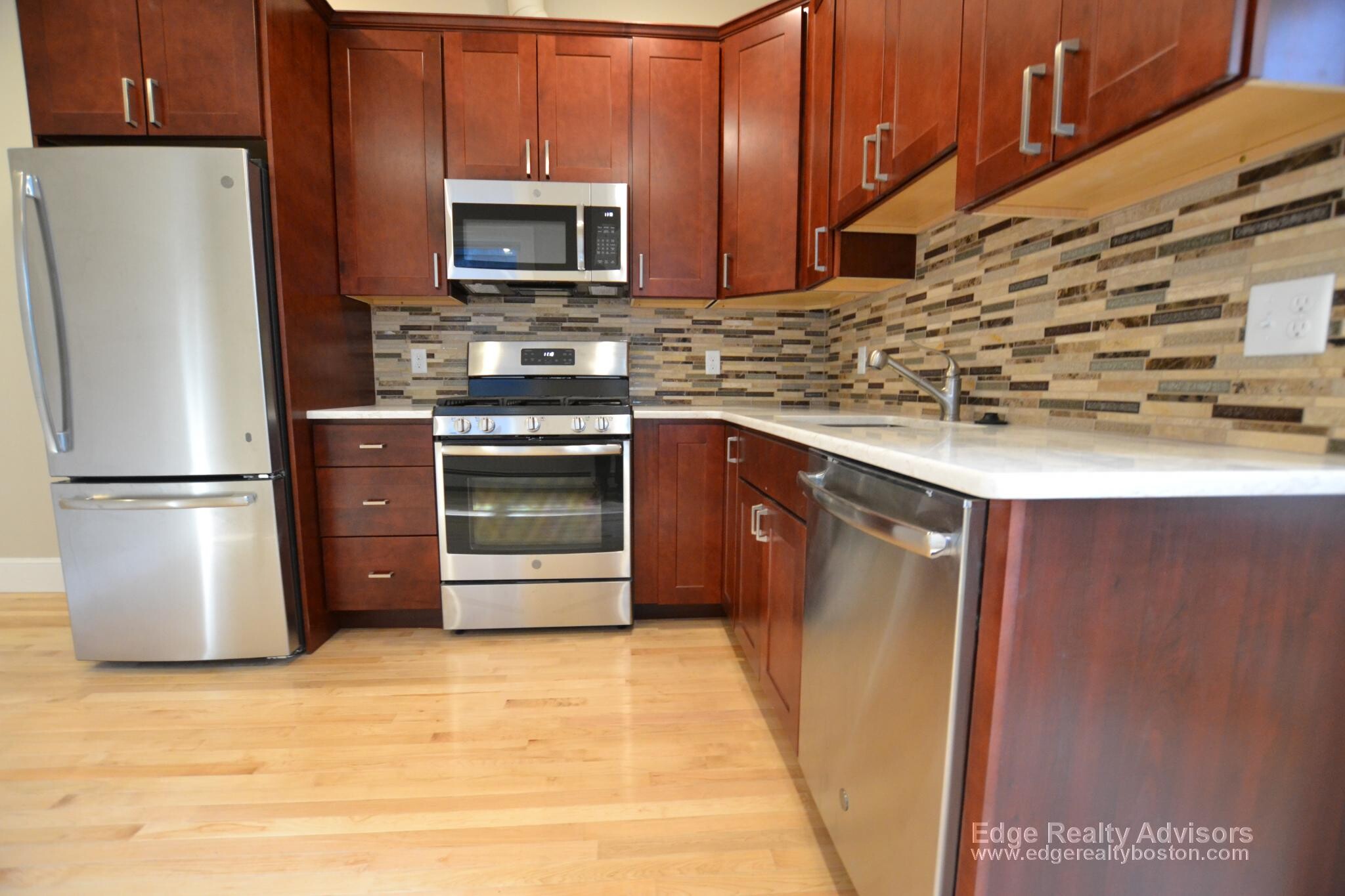 Building Photo - 43 Pratt St