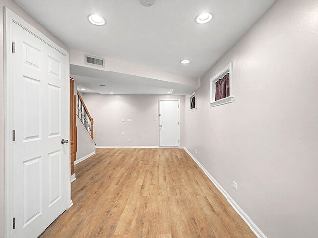 Building Photo - 8621 Natchez Ave