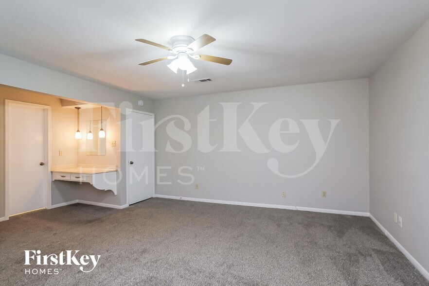 Building Photo - 17322 Tall Cypress Dr