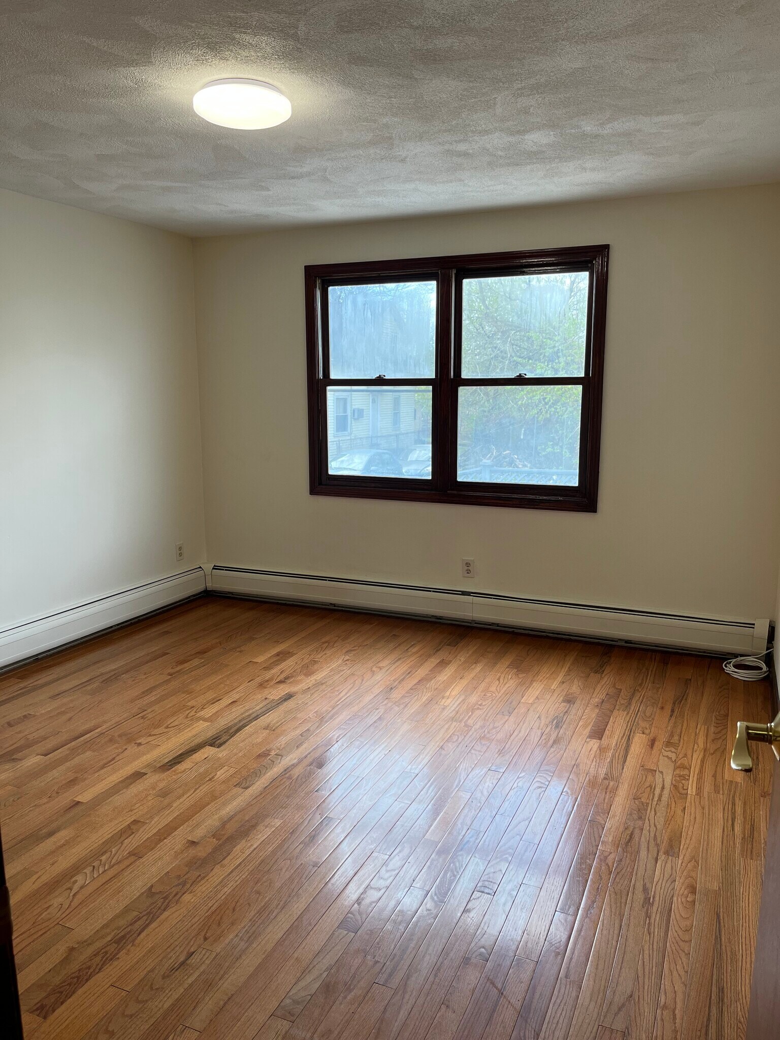 Building Photo - 77 Star St