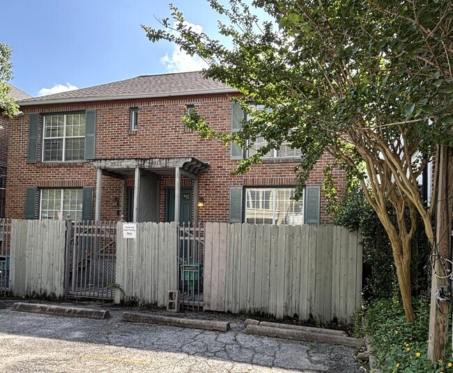 Building Photo - 3918 Driscoll St