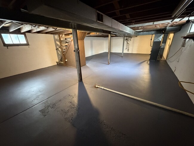 Building Photo - 8947 Mayfield Ct