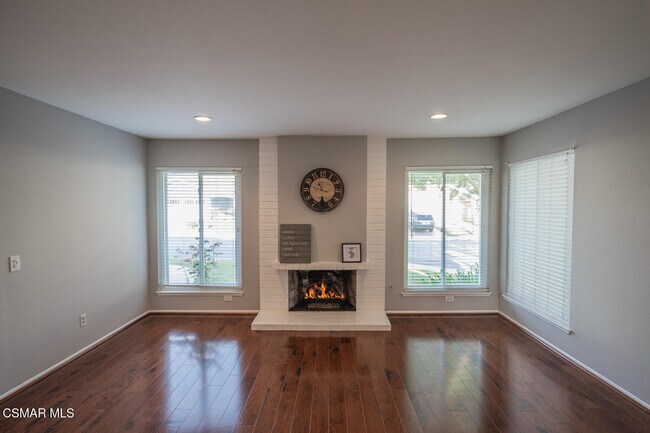 Building Photo - 3065 Starling Ave
