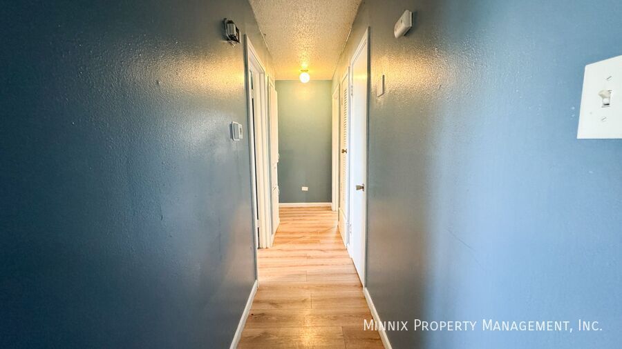 Building Photo - 5433 6th St