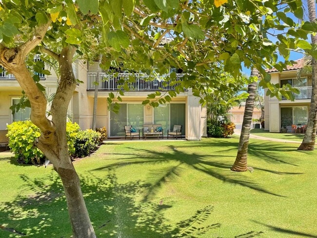 Building Photo - Beach Style 2 bed/2bath Luxury Condo - Finely Furnished - Steps from the Beach - Resort Amenities -