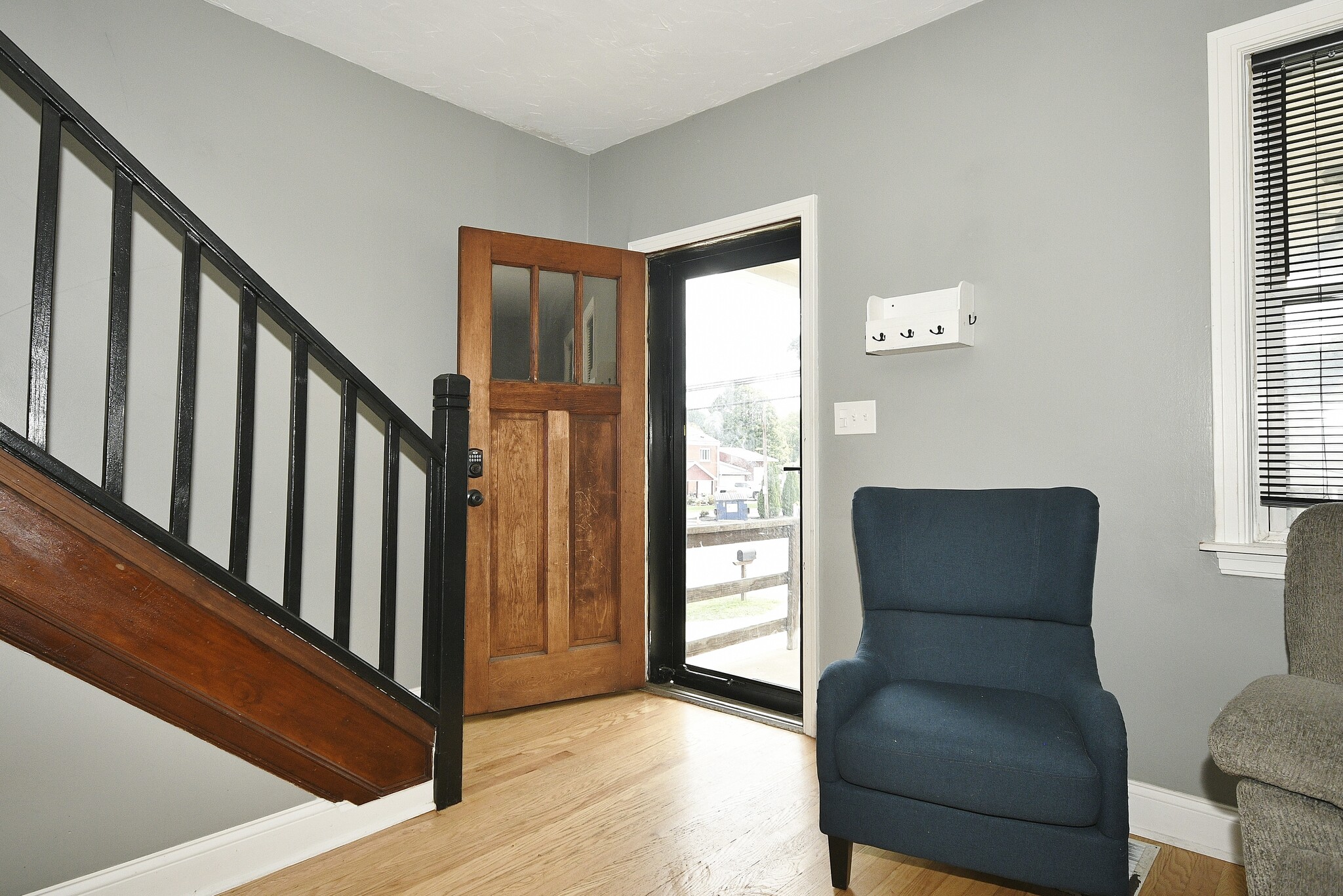 Building Photo - 3701 Finleyville Elrama Rd