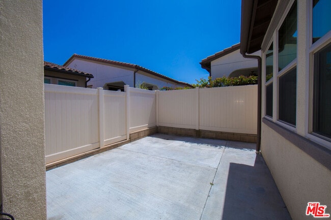 Building Photo - 10922 Mesa Ct