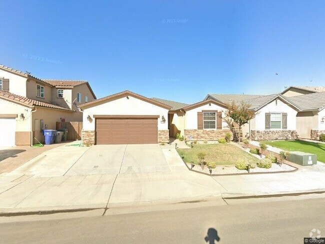 Building Photo - 7093 N La Paz Ave