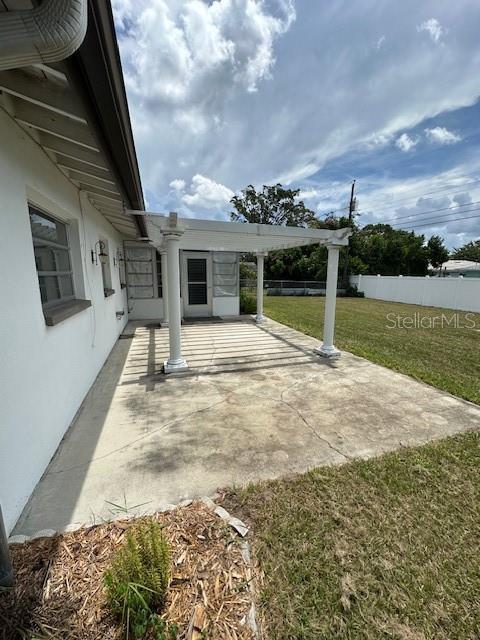 Building Photo - 1569 Cambridge Dr
