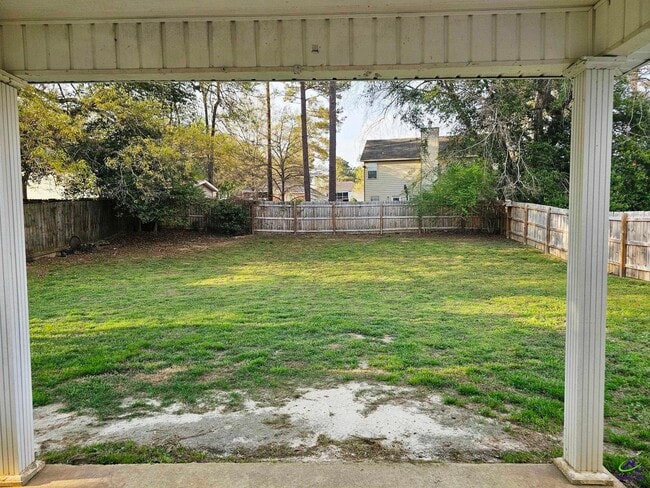 Building Photo - 217 Willis Creek Rd