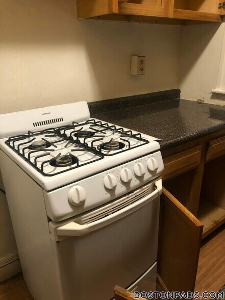 Primary Photo - 1179 Boylston St