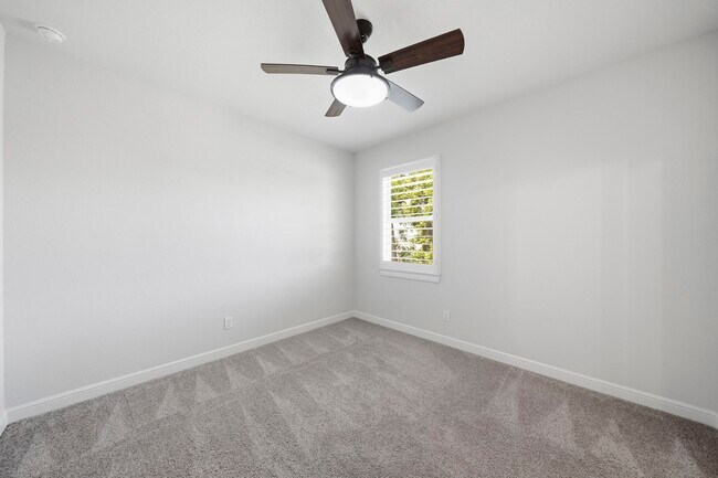 Building Photo - 5314 Isidore Ln