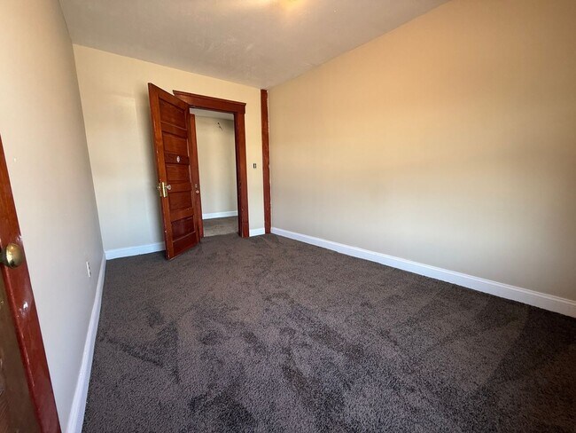 Building Photo - 4438 Pearl Rd