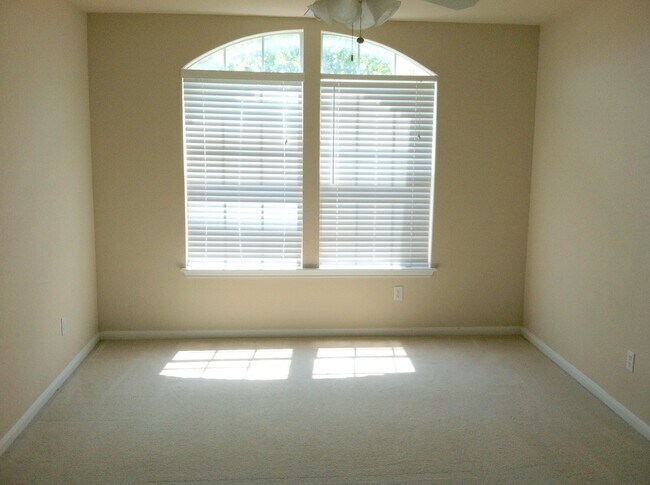 2nd bedroom - 6206 Salcon Cliff Dr