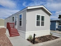 Building Photo - 2038 Palm St