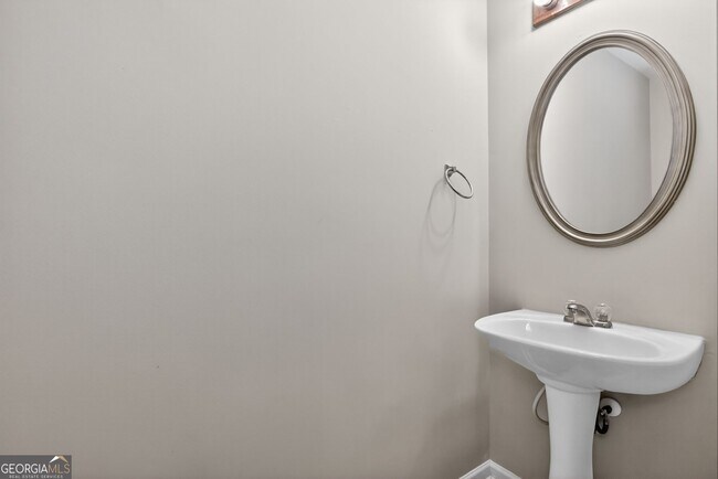 Building Photo - 837 Crestwell Cir