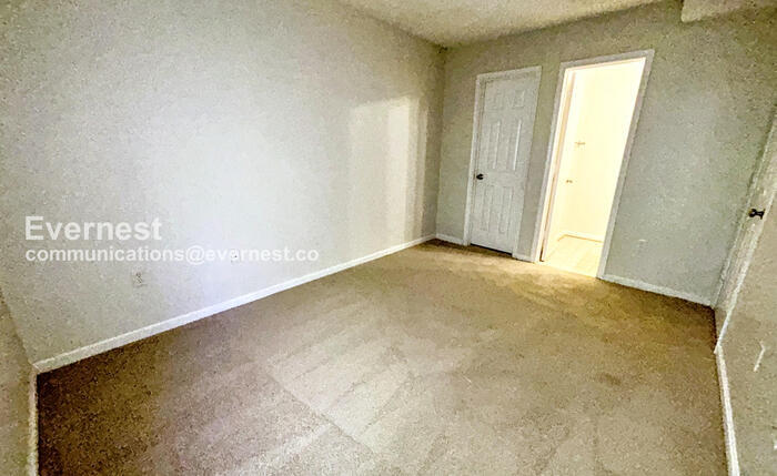 Building Photo - 15522 Horseshoe Ln