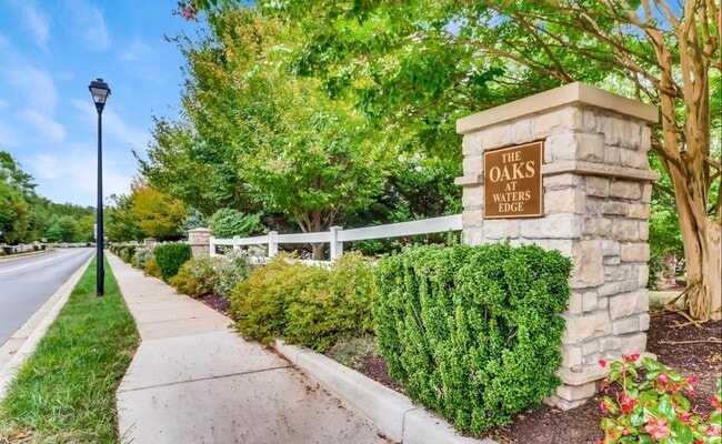 Building Photo - 7123 Silverleaf Oak Rd