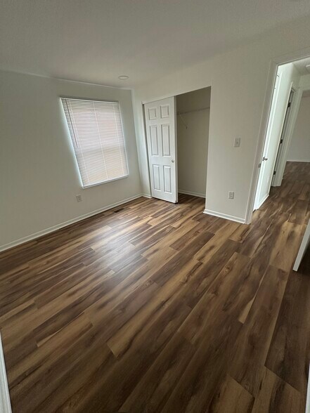 Building Photo - 2359 Obetz Dr