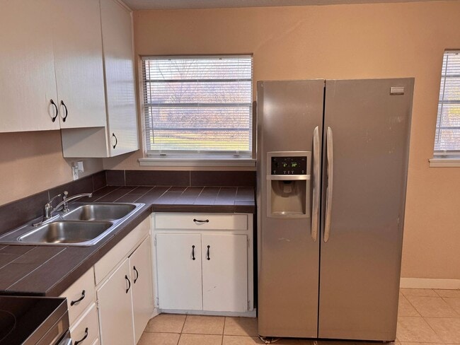 Building Photo - Affordable 3 Bed 1 Bath In Lynwood