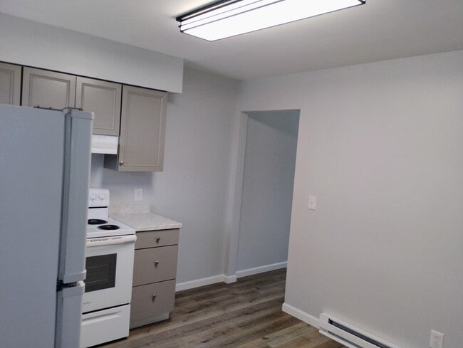 Building Photo - Emma Parkway Townhomes