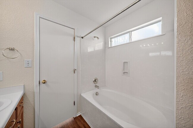 Building Photo - 4935 Dahlia Terrace