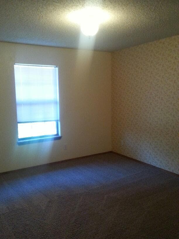 Building Photo - Duplex