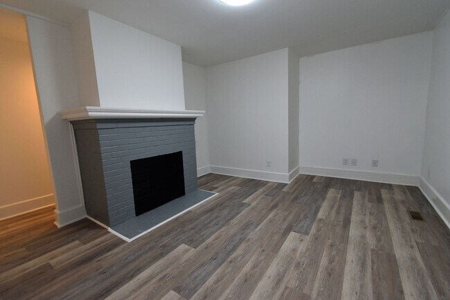 Building Photo - 1606 Hammond St