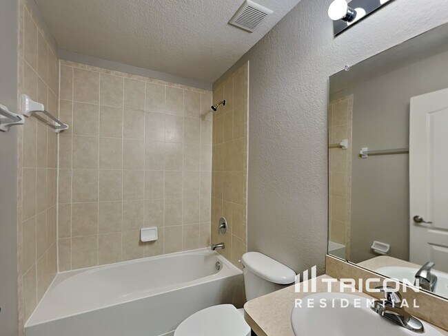 Building Photo - 495 Majestic Gardens Blvd