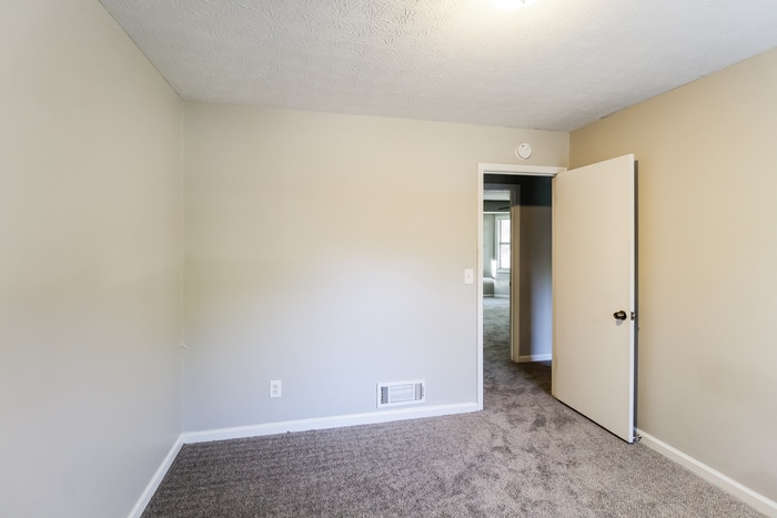 Building Photo - 5017 Dekalb Way