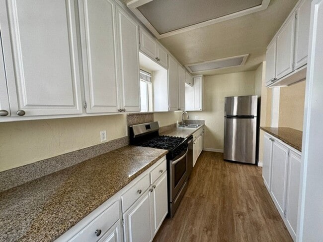 Building Photo - 1088 Bangor Ln