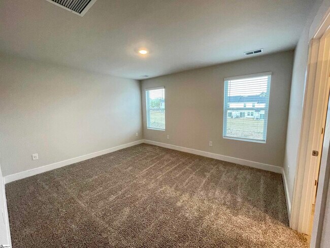 Building Photo - 34 Beachley Pl