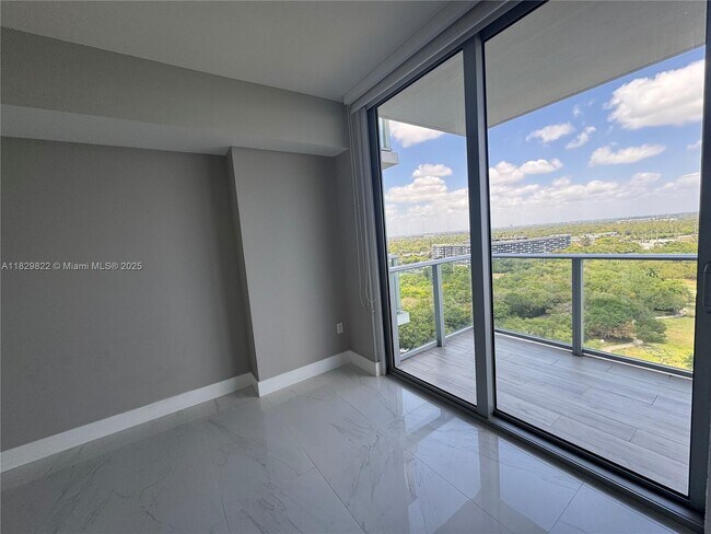 Building Photo - 16385 Biscayne Blvd