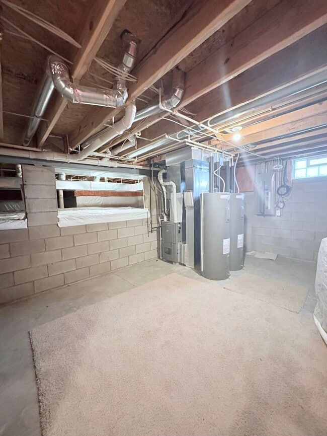 Building Photo - Charming 3BR 2.5BA w/ Pond-View Patio • Fireplace • Loft in Blacklick