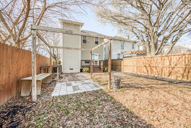 Building Photo - Beautiful Northside RVA Home-Move In Ready