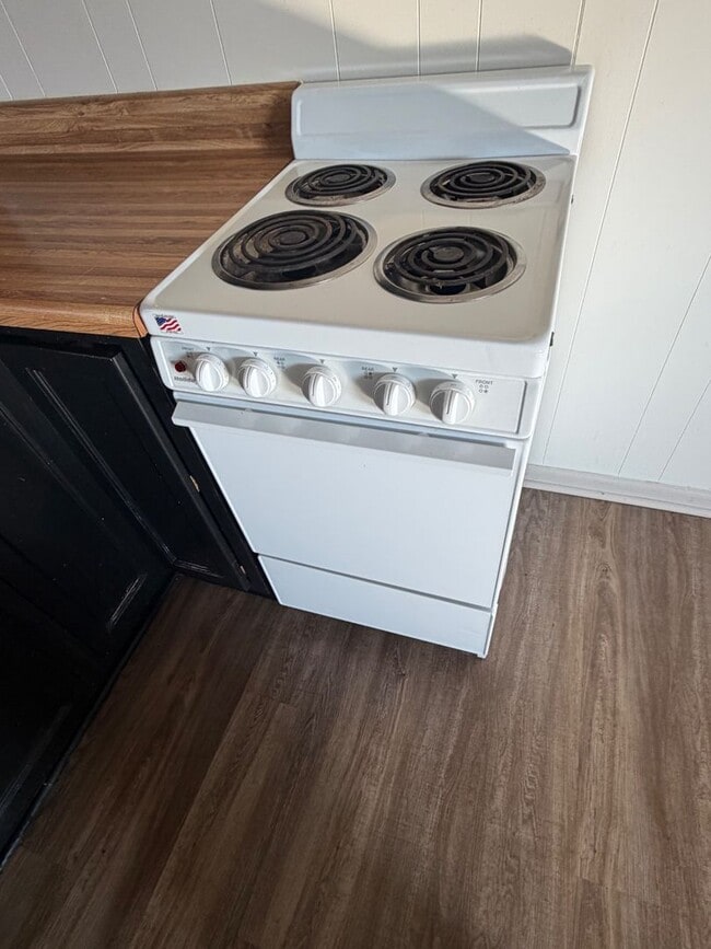 Building Photo - 721 US-62