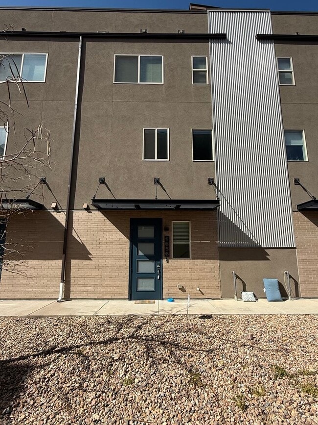 Building Photo - Modern Townhouse with Rooftop Deck & Mountain Views Near Sloan’s Lake!!