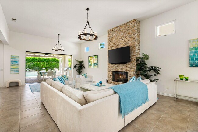 Building Photo - 50623 Cereza