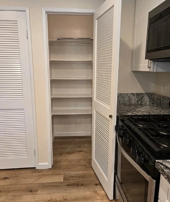 Building Photo - 22 Exeter