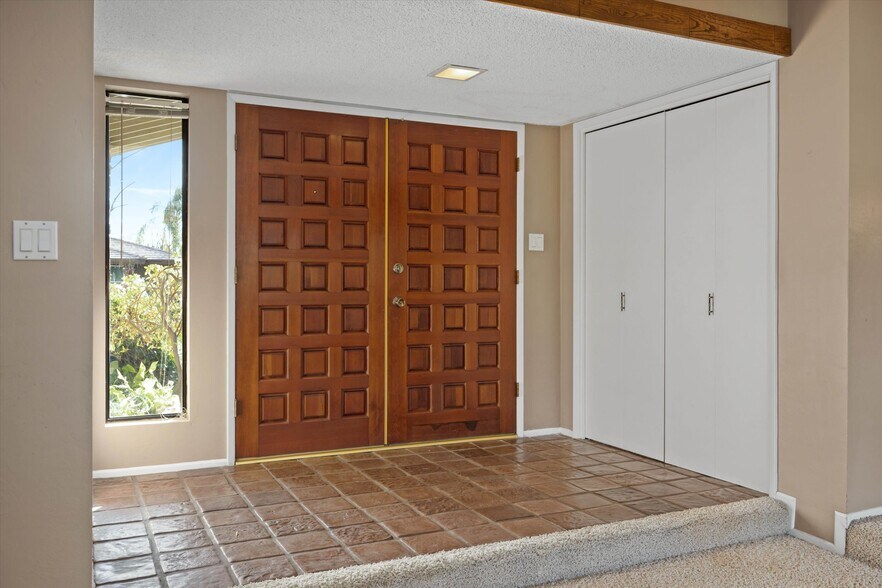 Building Photo - 7808 Selkirk Dr
