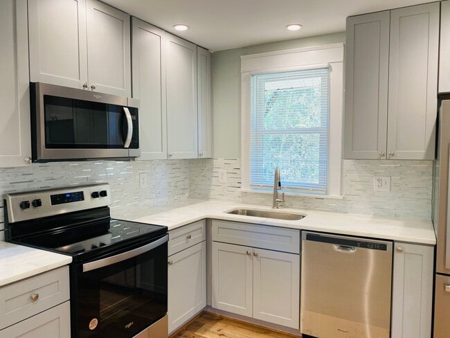 Building Photo - 2507 Seminary Ave