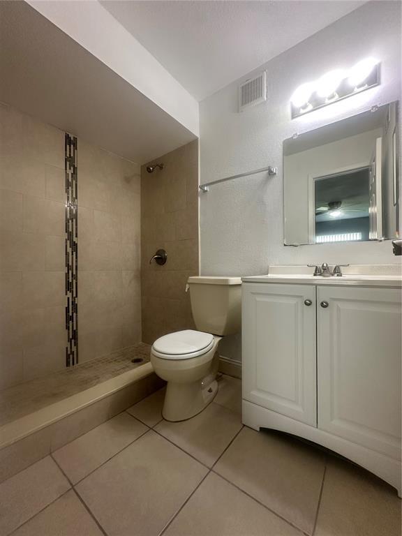 Building Photo - 2401 Barley Club Ct