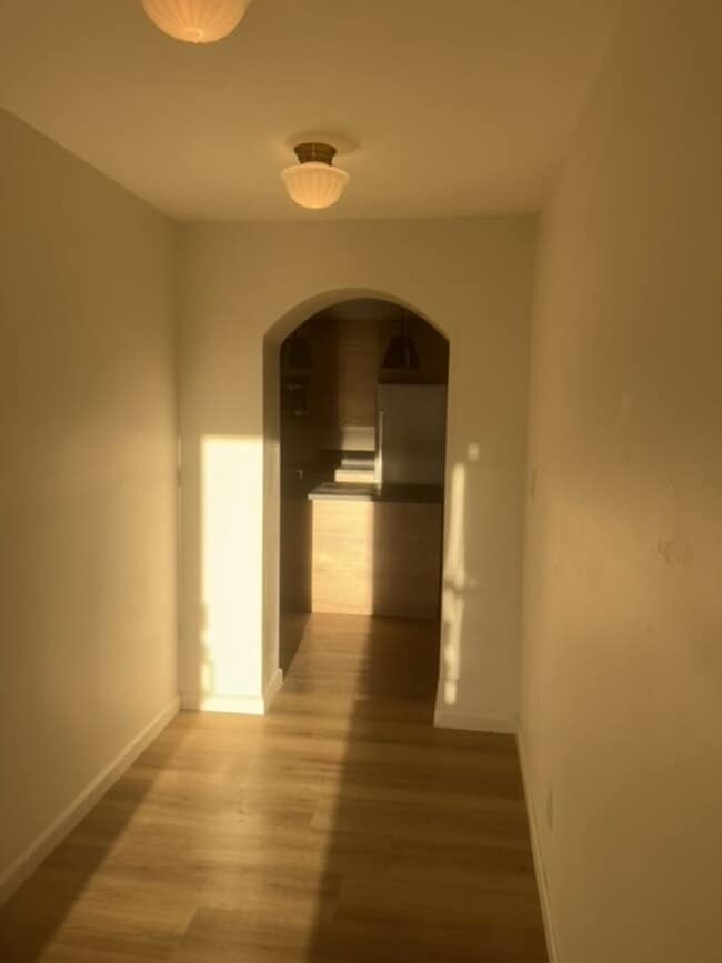 Building Photo - 3 Br 2 Ba home  5 minutes away from USD.