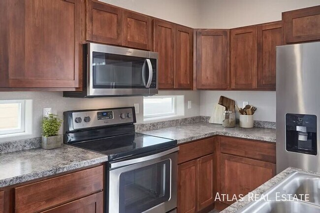 Building Photo - 6726 Faith Dr