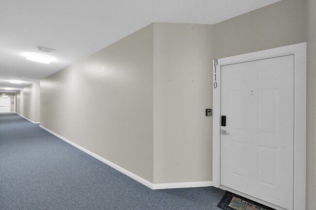 Building Photo - 12800 Melville Dr